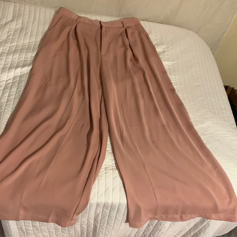 Wide leg pants